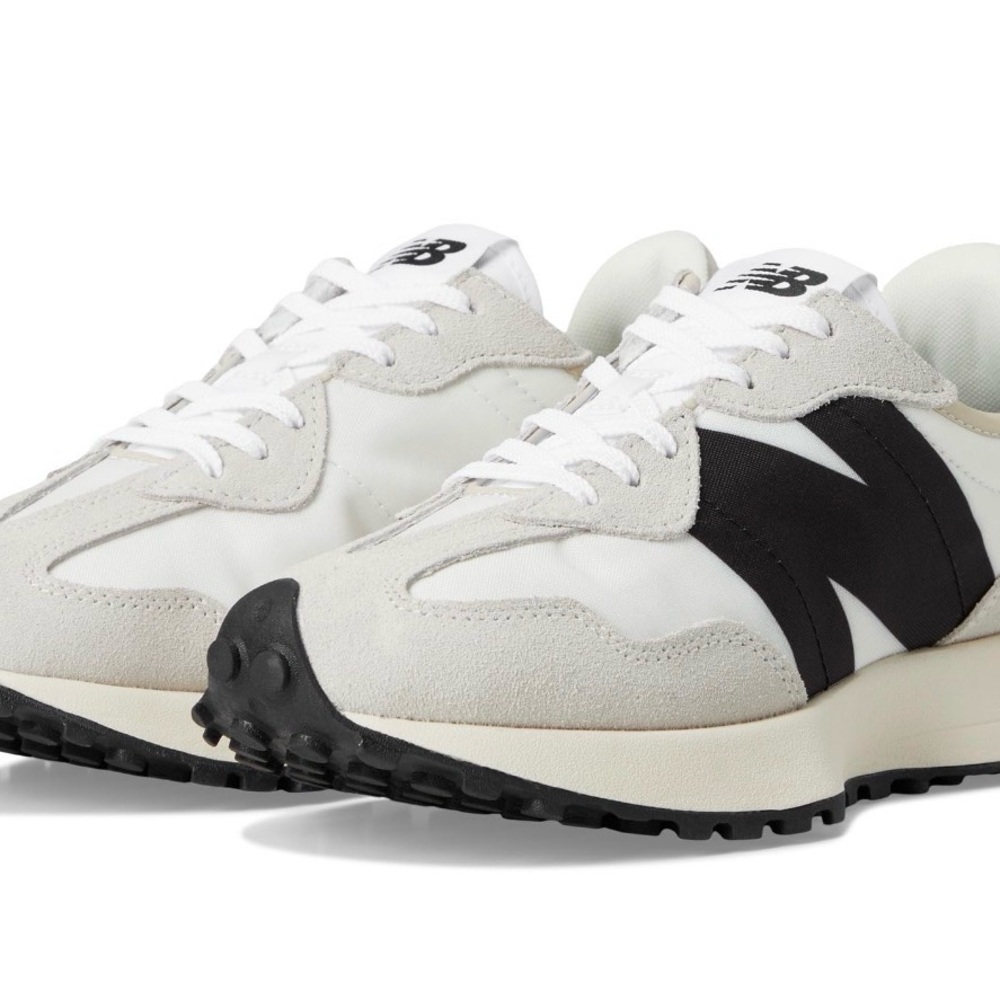 New Balance 327 Women’s Sneakers